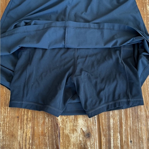 aerie Offline activewear dress w/built in shorts - Picture 4 of 6